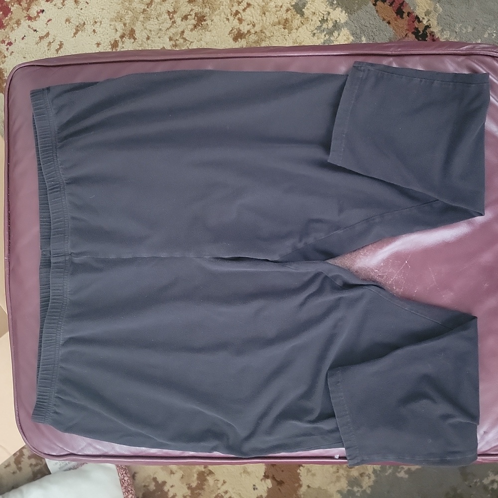 Faded Glory Cotton/Spandex capris pants. Women plus 3X. No rips/tears.